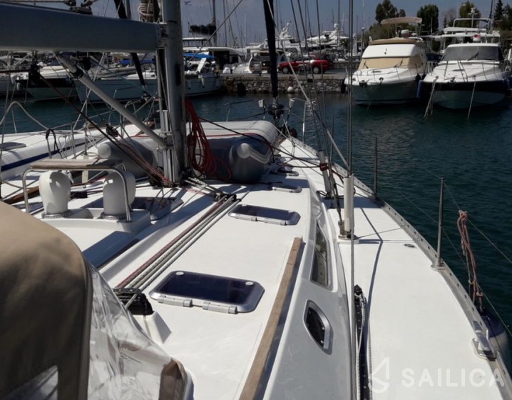 Sun Odyssey 52.2 - Yacht Charter Sailica