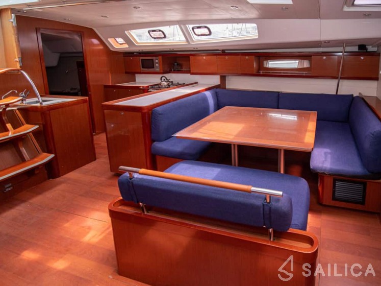 Oceanis 54 - Yacht Charter Sailica