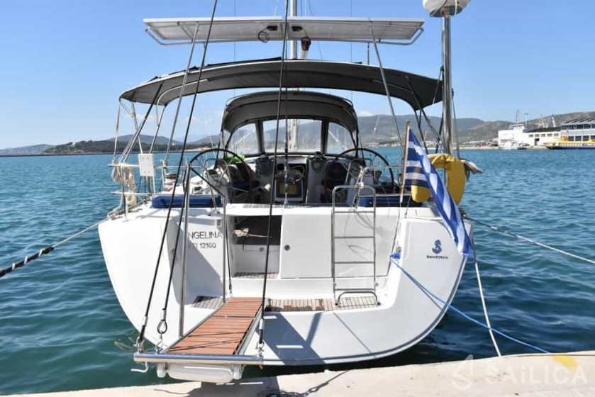 Oceanis 54 - Yacht Charter Sailica