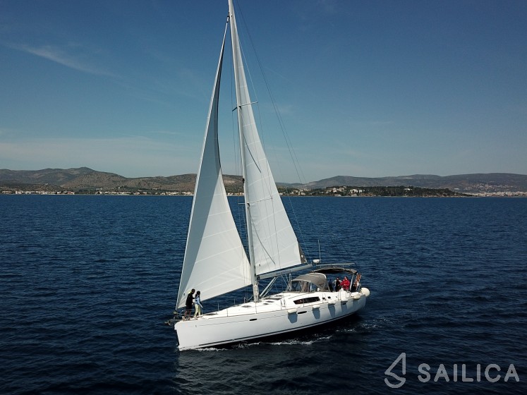 Oceanis 54 - Yacht Charter Sailica