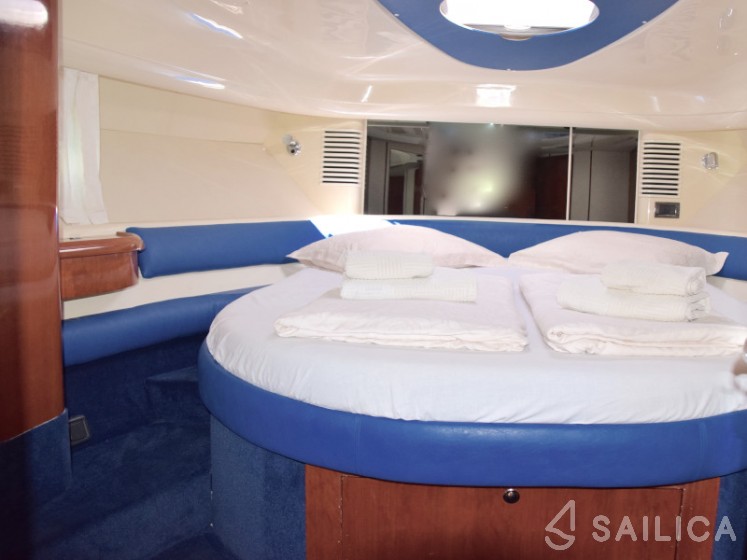 Targa 48 - Yacht Charter Sailica
