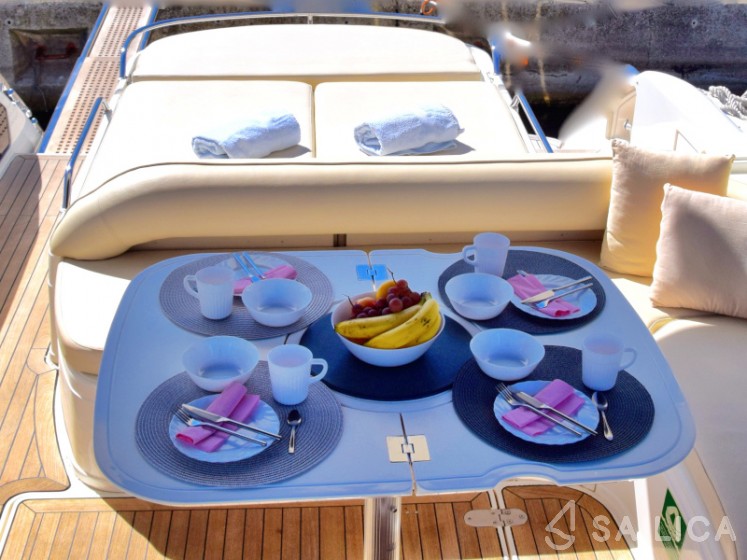Targa 48 - Yacht Charter Sailica