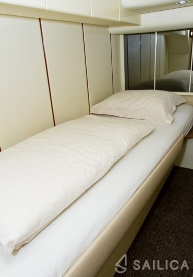 Targa 48 - Yacht Charter Sailica