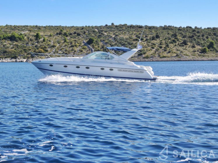 Targa 48 - Yacht Charter Sailica