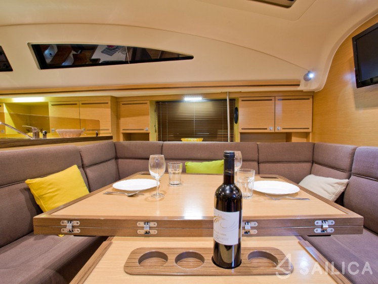 Elan 444 Impression - Yacht Charter Sailica