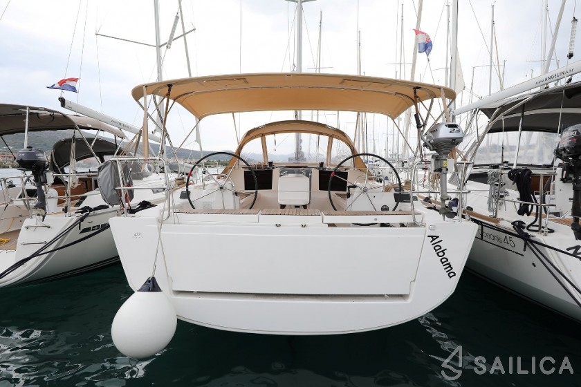 Dufour 412 GL - Yacht Charter Sailica