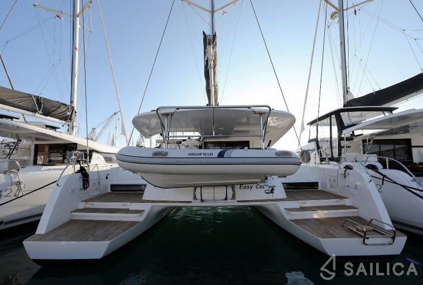 Lagoon 42 - Yacht Charter Sailica