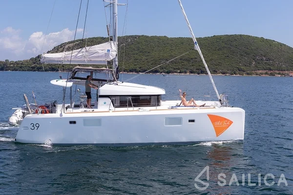 Lagoon 39 - Yacht Charter Sailica