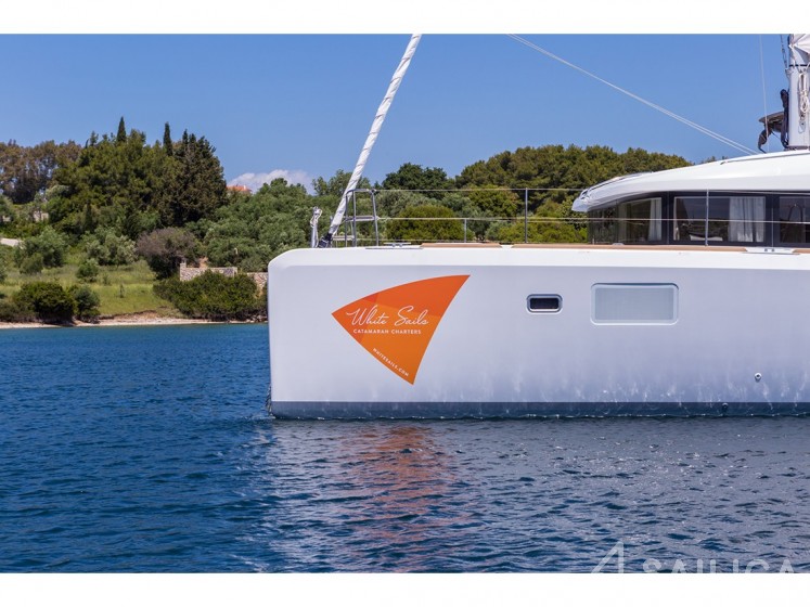 Lagoon 39 - Yacht Charter Sailica