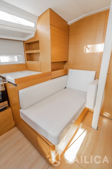 Sun Odyssey 410 - Yacht Charter Sailica