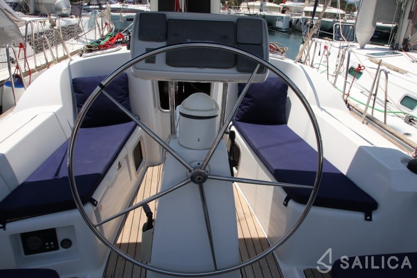 Sun Odyssey 36i - Yacht Charter Sailica
