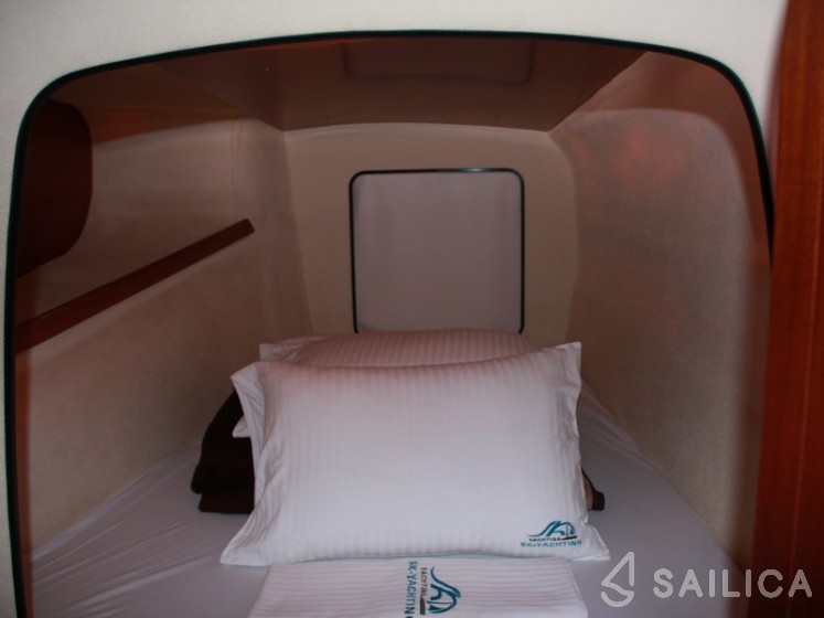 Athena 38 - Yacht Charter Sailica