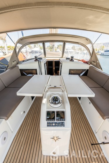 Sun Odyssey 490 - Yacht Charter Sailica