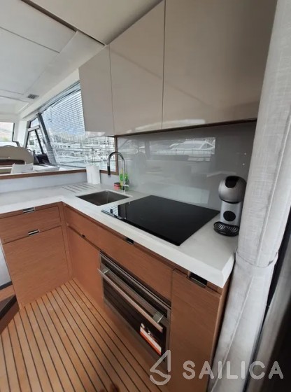 Monte Carlo 52 - Yacht Charter Sailica