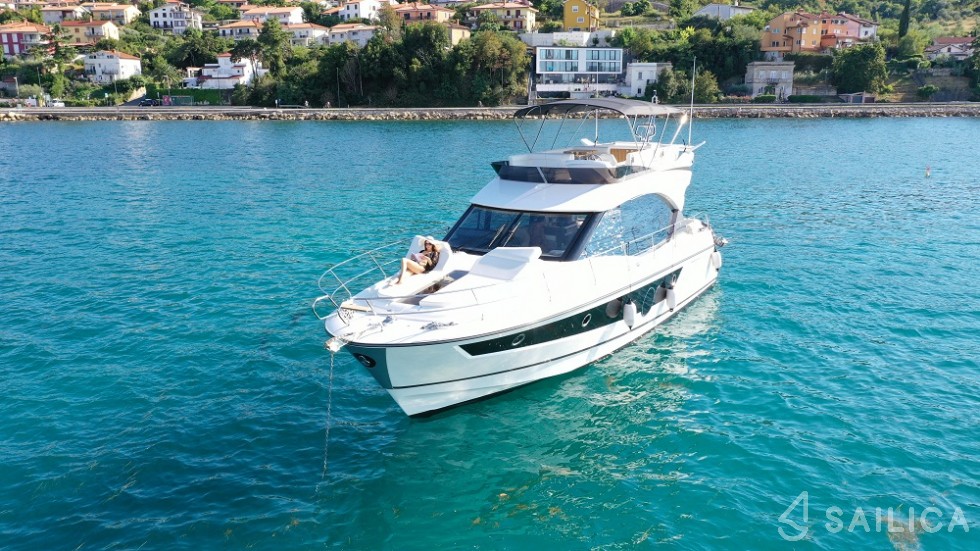 Monte Carlo 52 - Yacht Charter Sailica