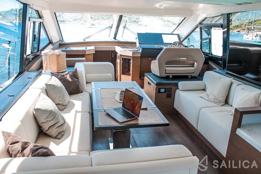 Monte Carlo 52 - Yacht Charter Sailica