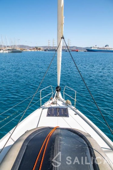 Sun Odyssey 490 - Yacht Charter Sailica