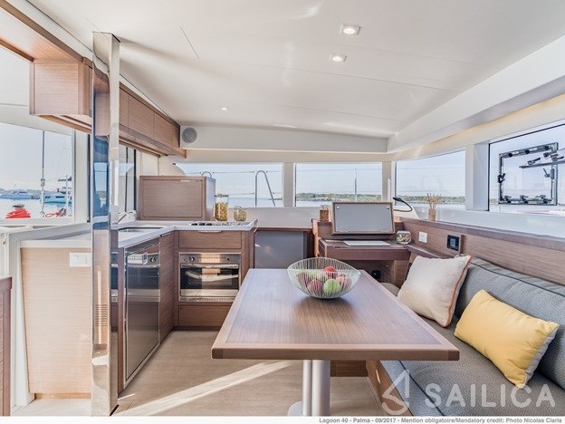 Lagoon 40 - Yacht Charter Sailica