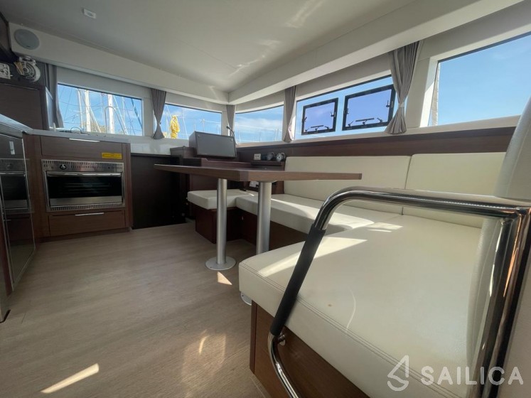 Lagoon 40 - Yacht Charter Sailica
