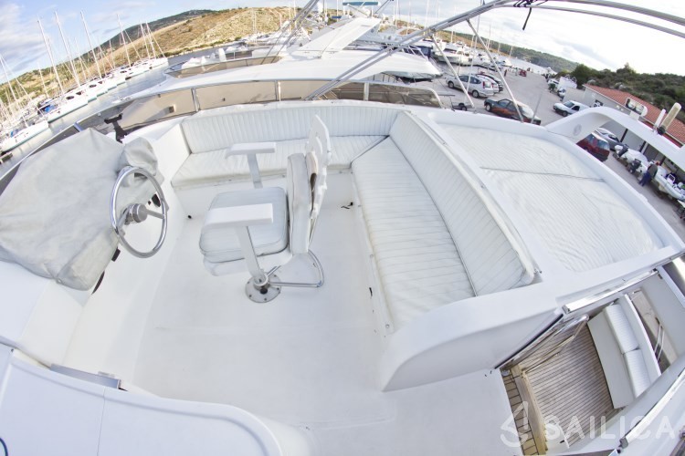 Johnson 56 - Yacht Charter Sailica