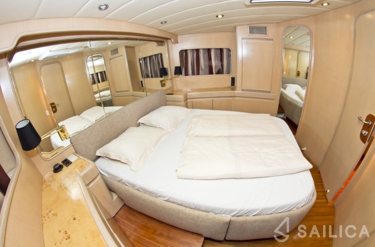 Johnson 56 - Yacht Charter Sailica