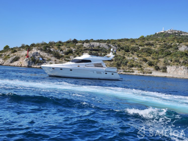 Johnson 56 - Yacht Charter Sailica
