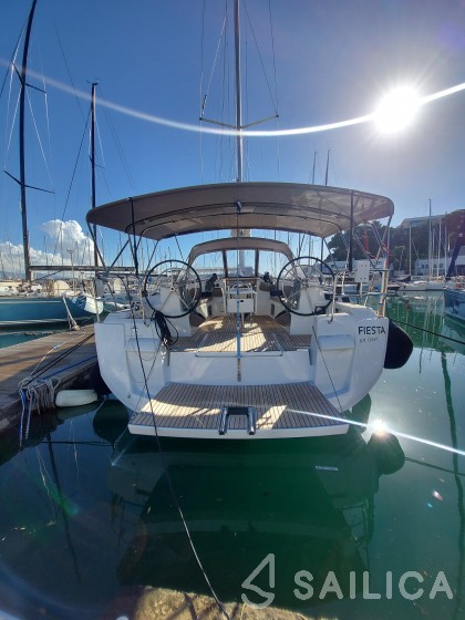 Sun Odyssey 519 - Yacht Charter Sailica