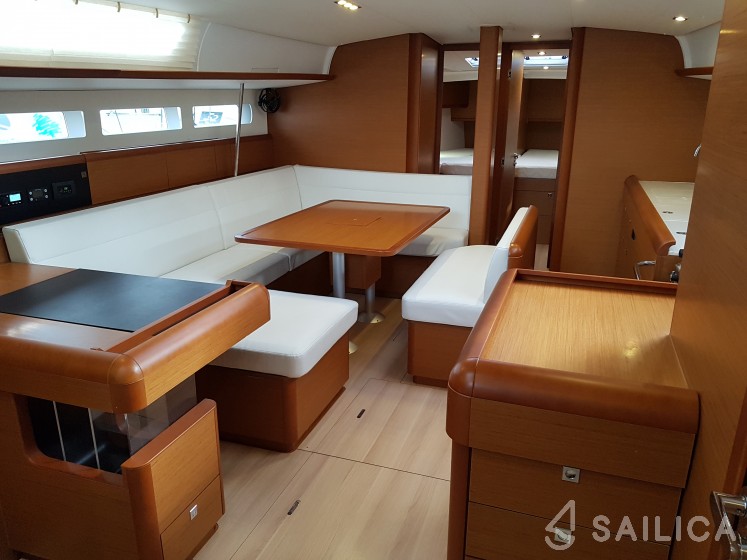 Sun Odyssey 519 - Yacht Charter Sailica