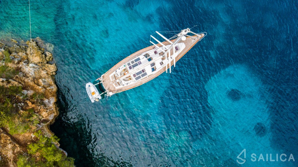 Sail boat - Yacht Charter Sailica