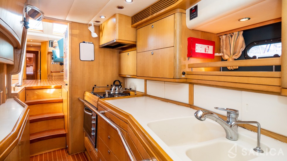 Sail boat - Yacht Charter Sailica