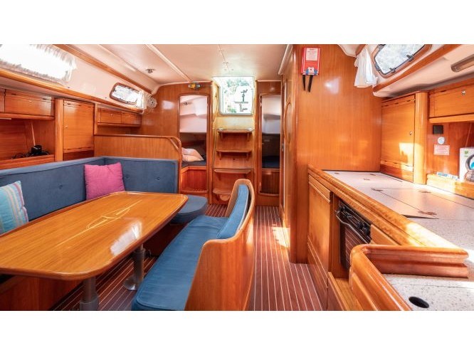 Bavaria C38 - Yacht Charter Sailica