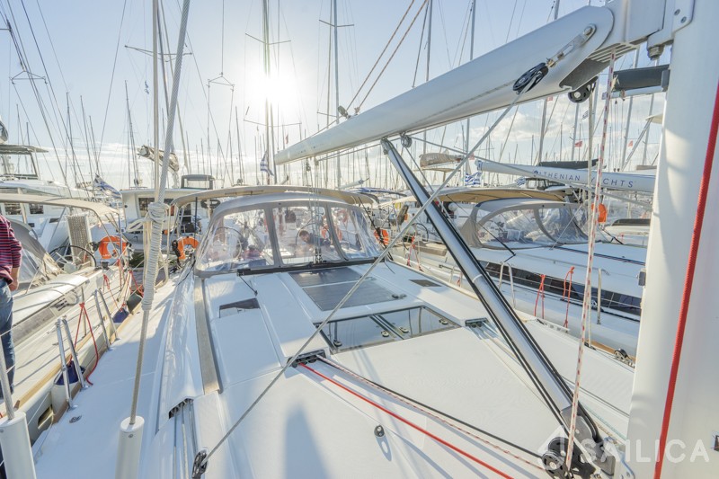 Sun Odyssey 519 - Yacht Charter Sailica