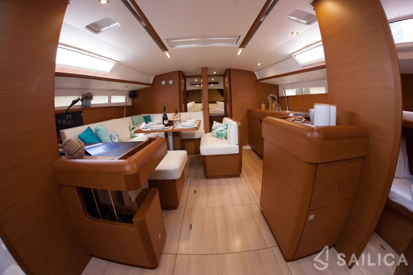 Sun Odyssey 519 - Yacht Charter Sailica