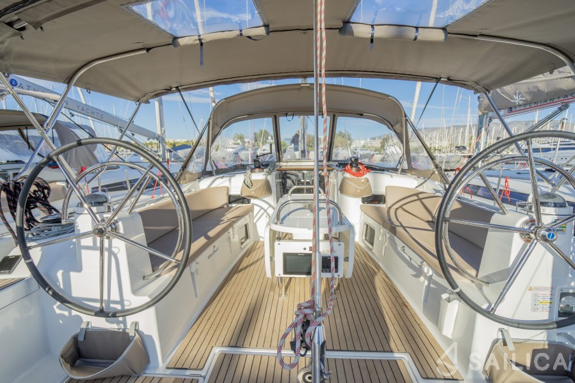 Sun Odyssey 519 - Yacht Charter Sailica