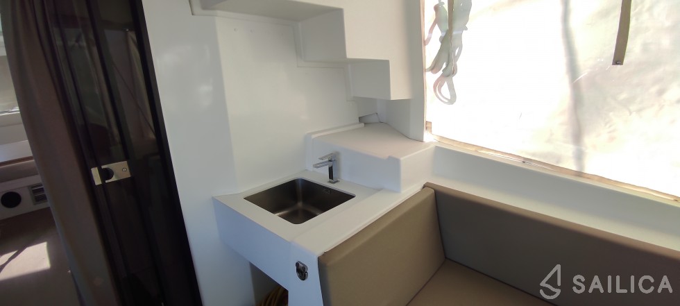 Bali 4.5 - Yacht Charter Sailica