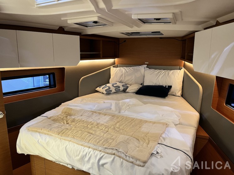 Dufour 41 - Yacht Charter Sailica