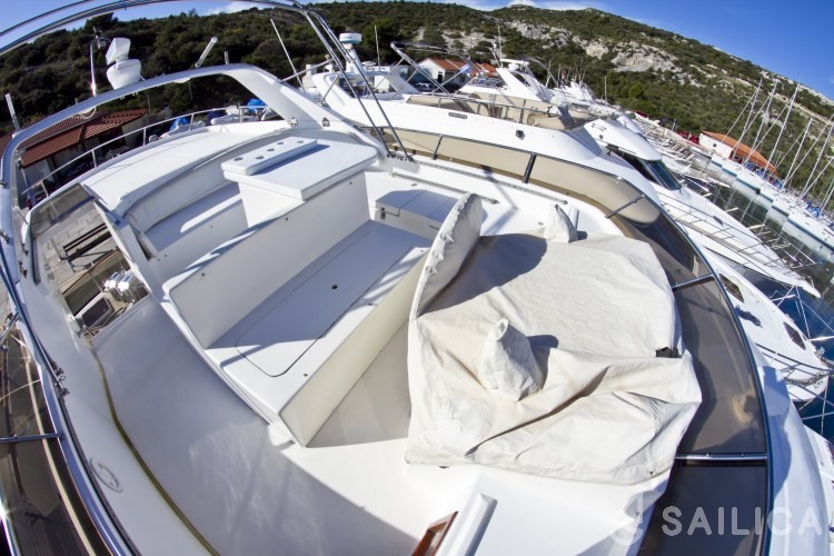 Yaretti 1910 - Yacht Charter Sailica