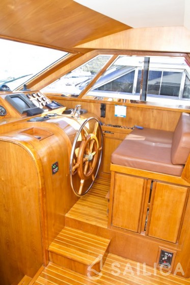 Yaretti 1910 - Yacht Charter Sailica