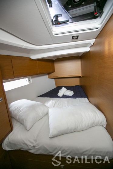 Sun Odyssey 519 - Yacht Charter Sailica