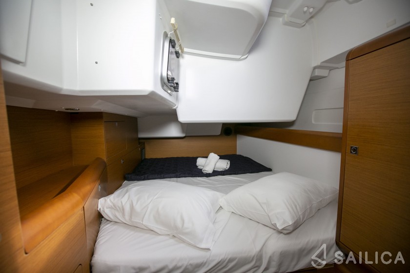 Sun Odyssey 519 - Yacht Charter Sailica