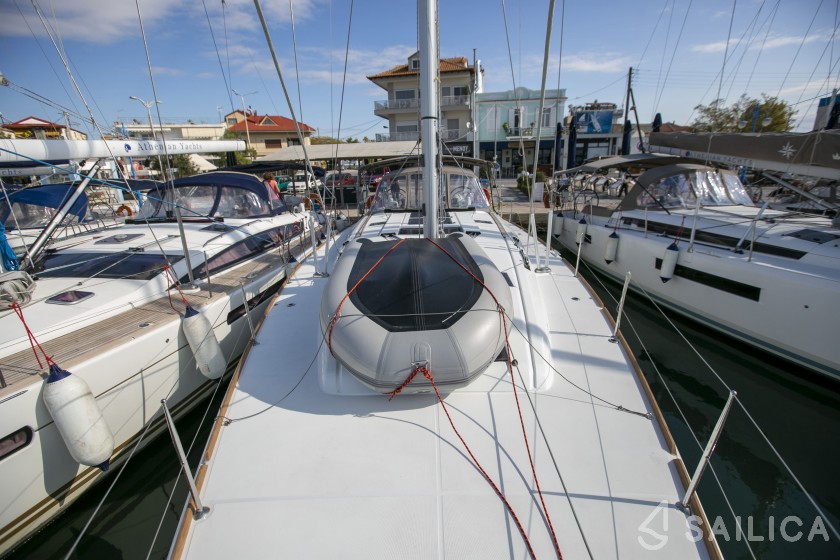 Sun Odyssey 519 - Yacht Charter Sailica