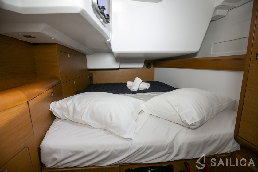 Sun Odyssey 519 - Yacht Charter Sailica