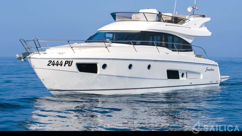 Bavaria Virtess 420 Fly - Yacht Charter Sailica