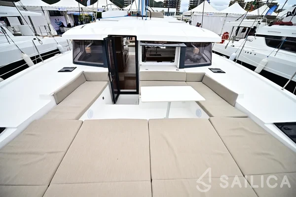 Bali 4.2 - Yacht Charter Sailica