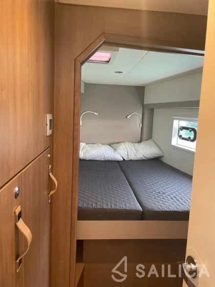 Bali 4.2 - Yacht Charter Sailica