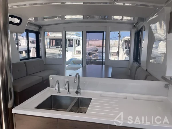 Bali 4.2 - Yacht Charter Sailica