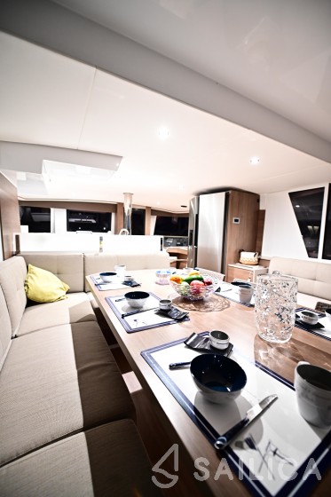 Bali 4.6 - Yacht Charter Sailica