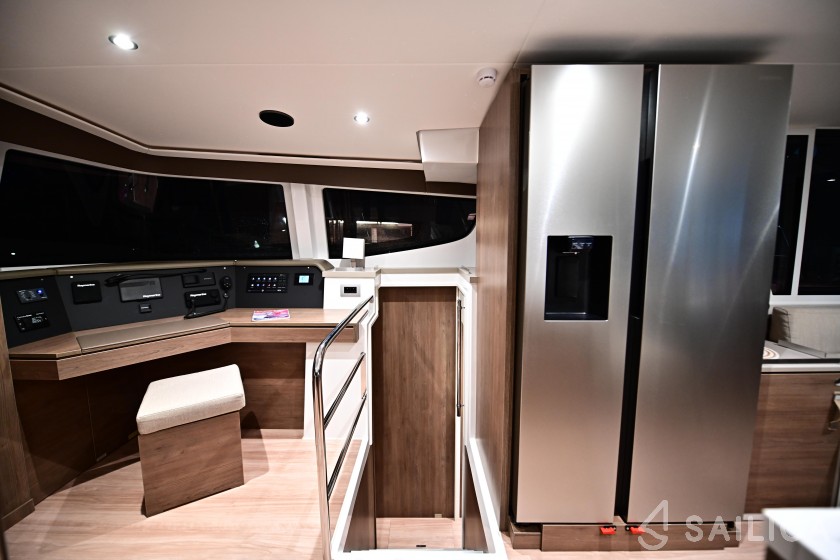 Bali 4.6 - Yacht Charter Sailica