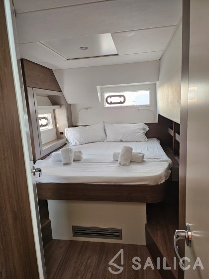 Bali 4.6 - Yacht Charter Sailica