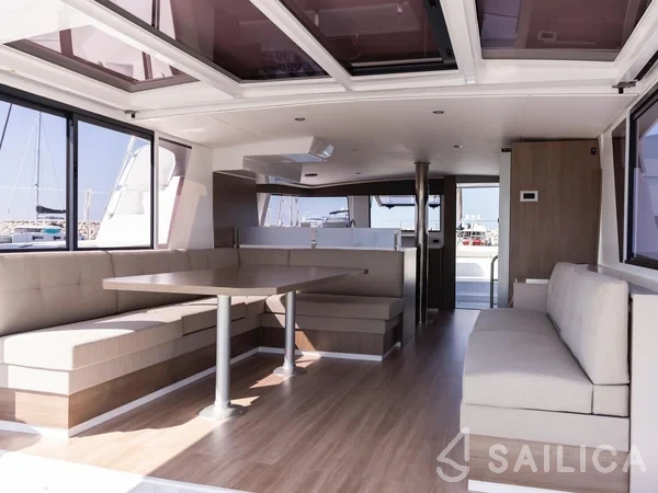 Bali 4.6 - Yacht Charter Sailica